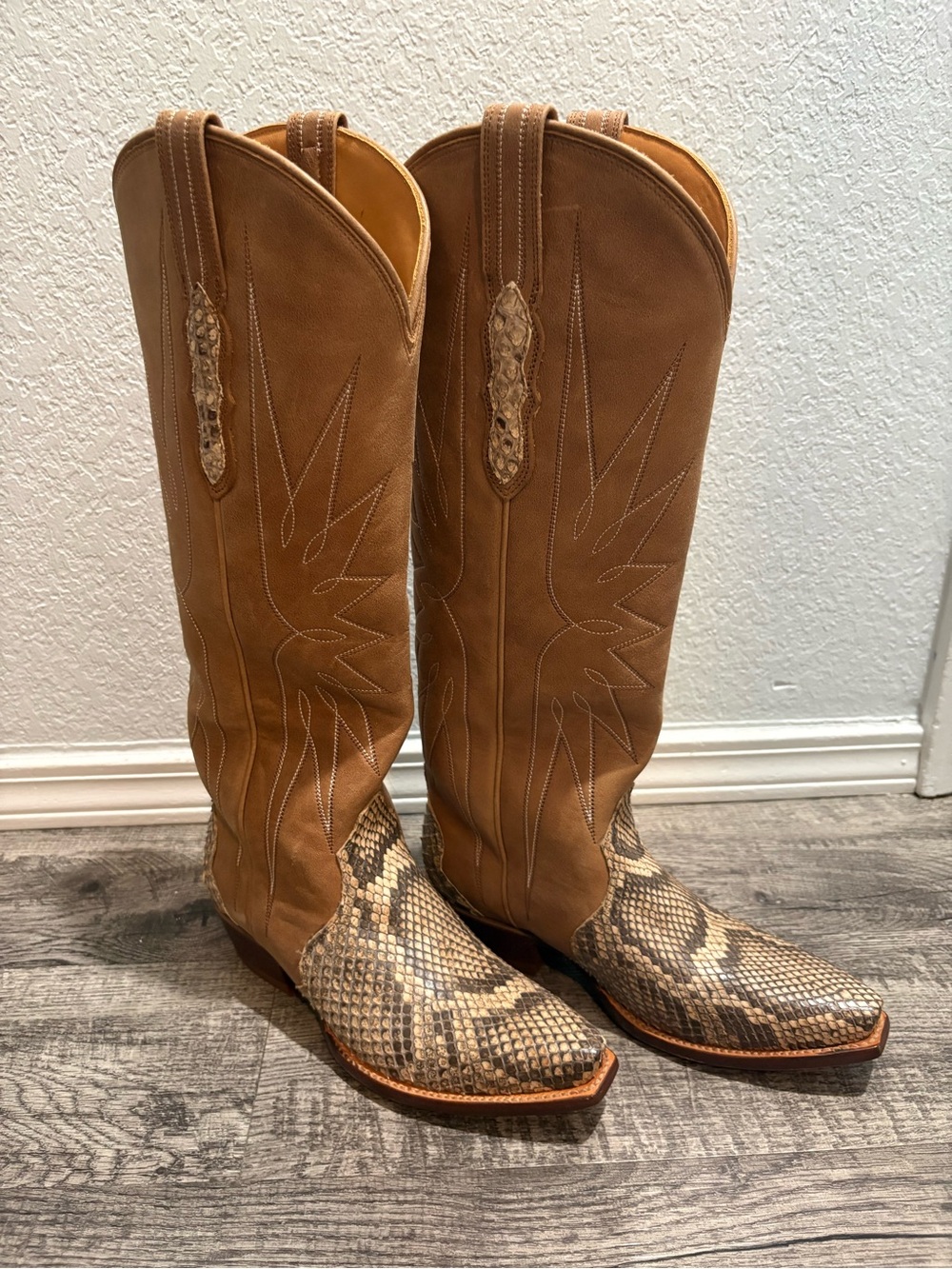 Tecovas The Loretta Invasive Python  Mangrove Western Boots US 7.5
